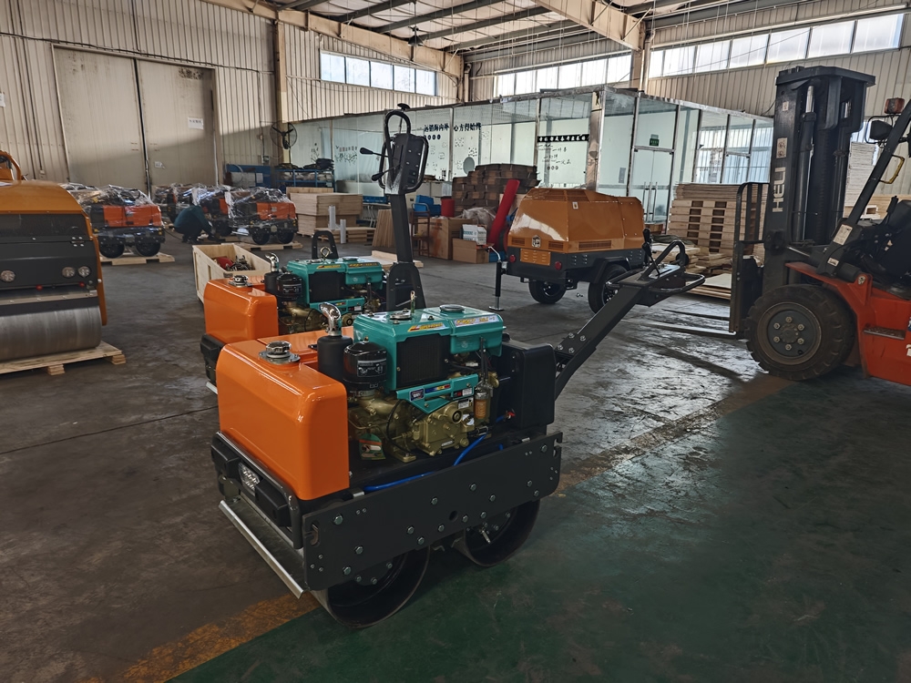 手扶雙鋼輪壓路機BM60