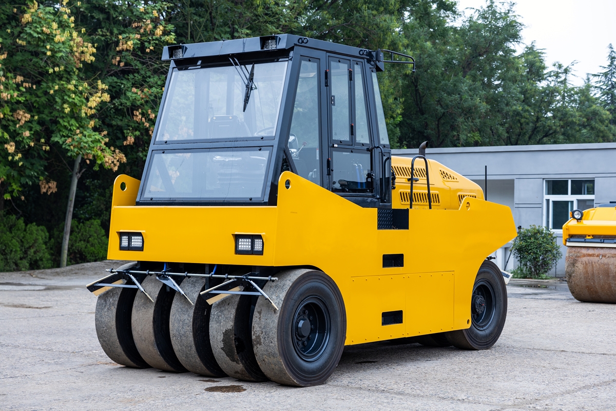 雙膠輪座駕壓路機BM2030